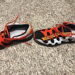 ASICS Gel Mai 11.5 black, orange and white EUC men’s tennis shoes